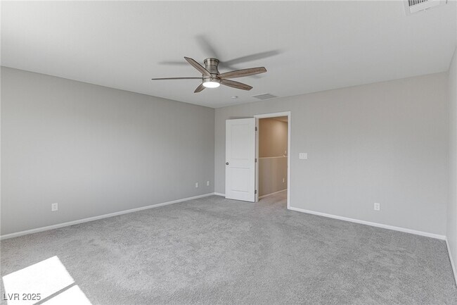 Building Photo - 9539 Wayfarer Seek Ct