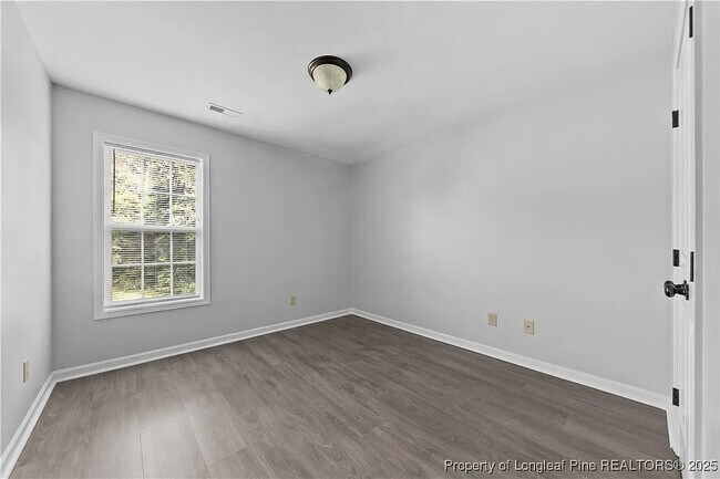 Building Photo - 125 Burgess Ln