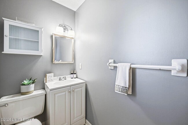 Building Photo - 3605 Birnamwood Ct
