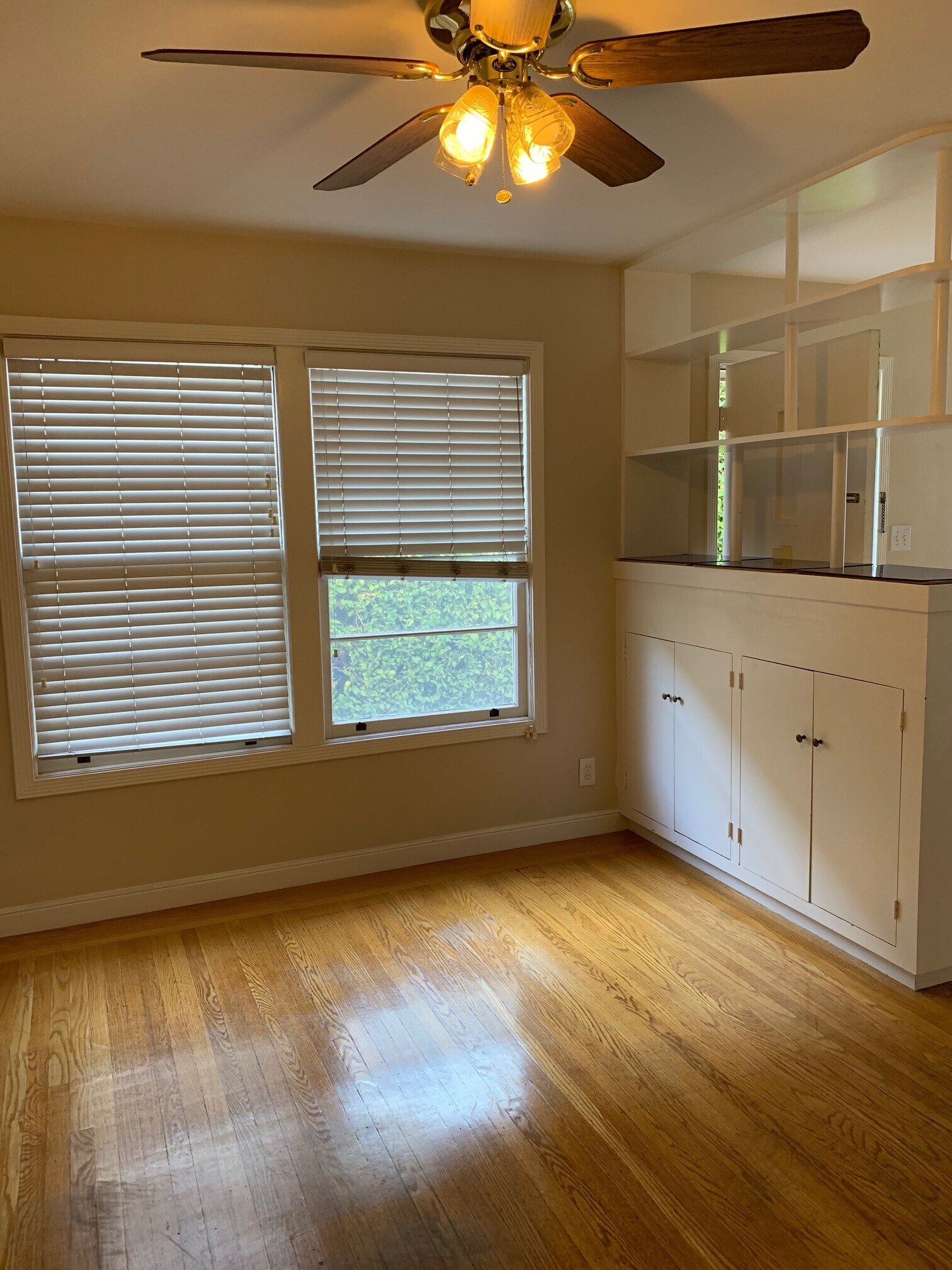 Building Photo - 472 Margarita Ave