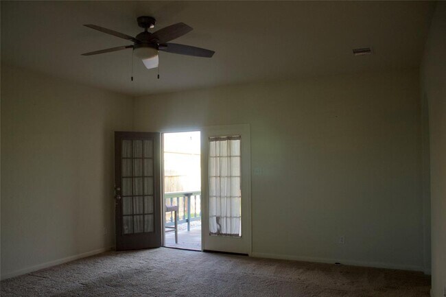 Building Photo - 10710 Spring Brook Pass Dr