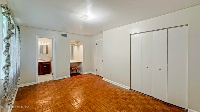 Building Photo - 6243 Randia Dr