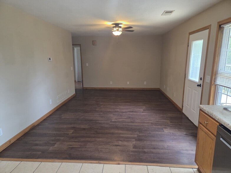 Building Photo - 25667 Buckley Ln