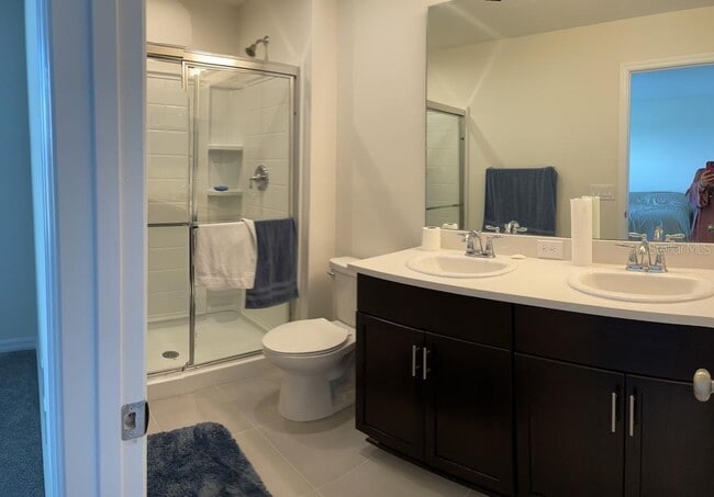 Building Photo - 2134 Crystal Bell St