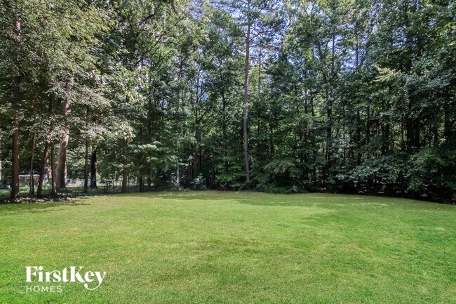 Building Photo - 128 Lismark Dr