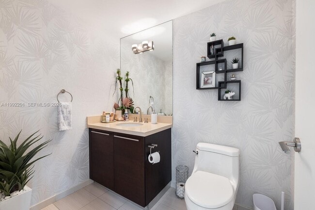 Building Photo - 7928 East Dr