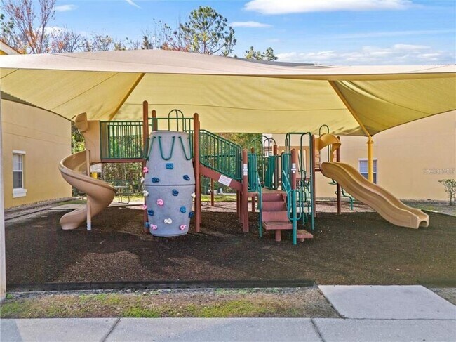 Building Photo - 1017 Park Ridge Cir