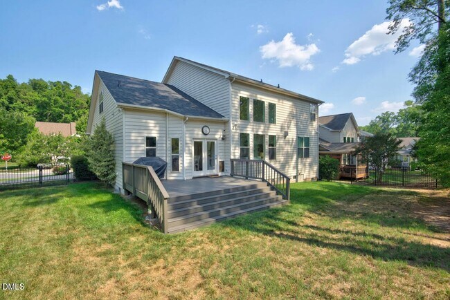 Building Photo - 109 Hico Way