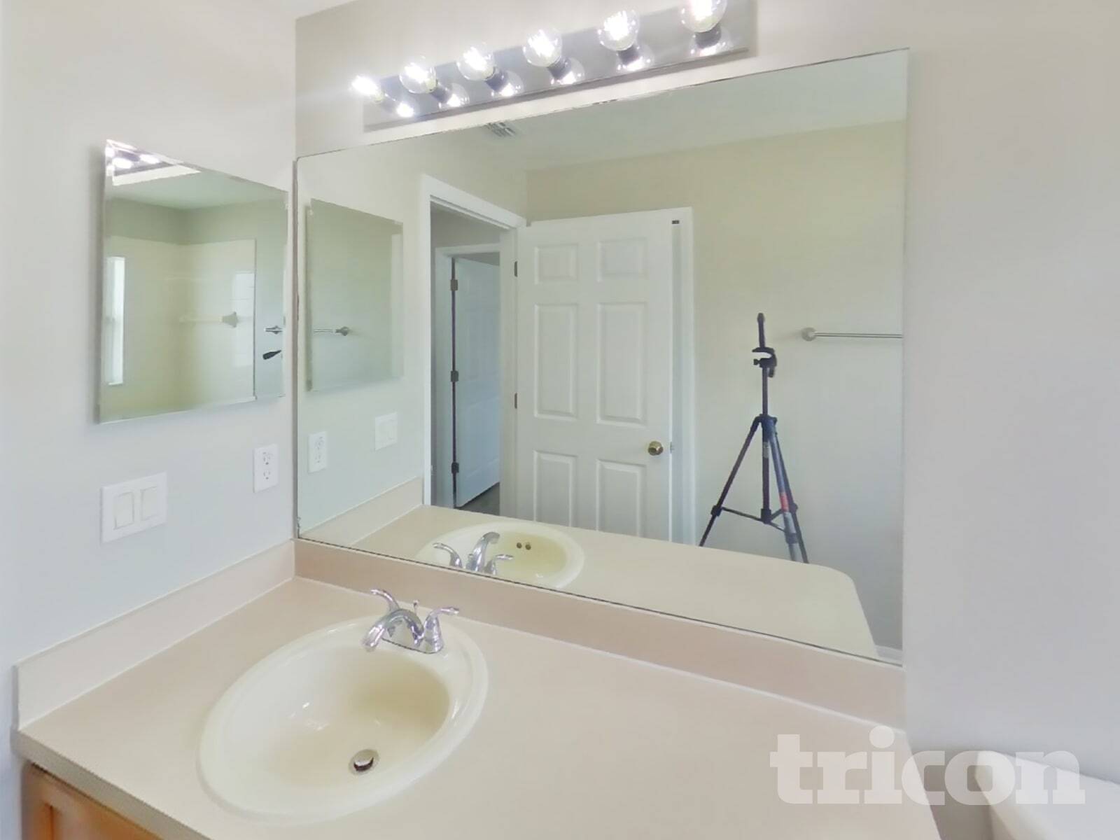 Building Photo - 13001 Fish Cove Dr