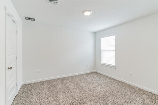 Building Photo - 309 Pedernales Ln