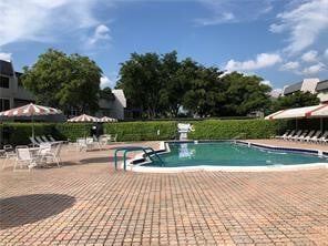 Building Photo - 7797 Golf Cir Dr