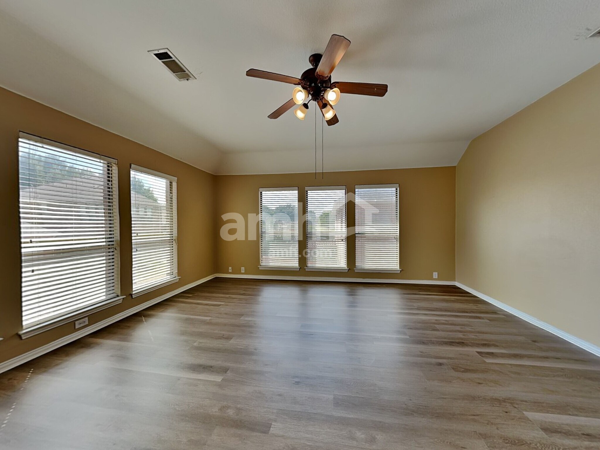 Building Photo - 8683 Dancliff Dr