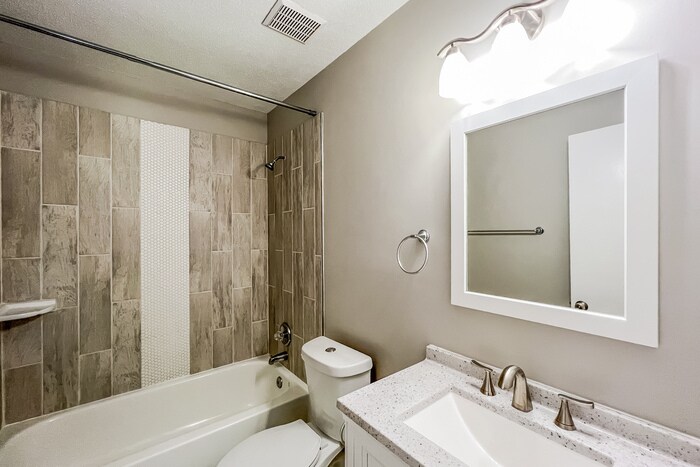 Building Photo - 1304 Dunbarton Rd