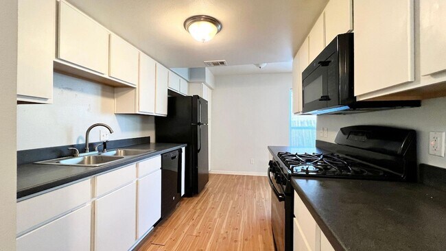 Building Photo - 2301 Ohlen Rd