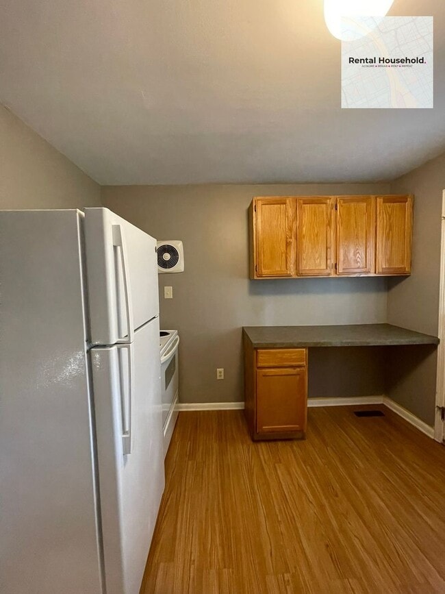 Building Photo - Adorable 3 Bedroom Ranch-Dearborn Heights!!!