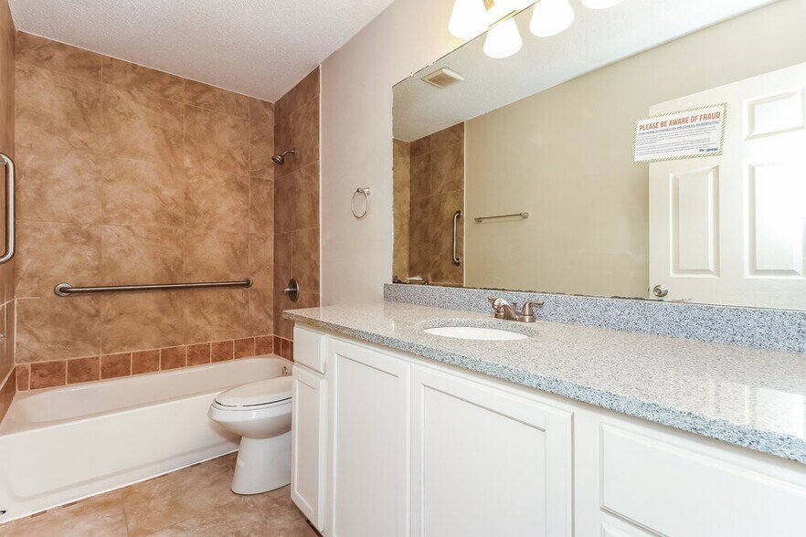 Building Photo - 2618 Butterfield Dr