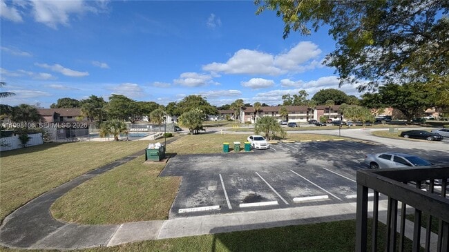 Building Photo - 6001 Shaker Wood Cir