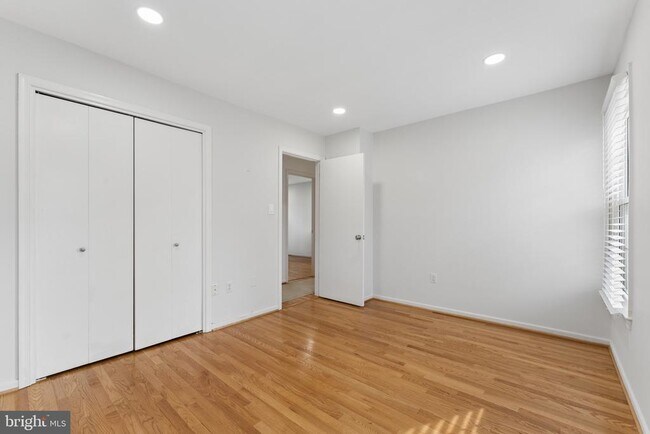 Building Photo - 2302 Tanglevale Dr