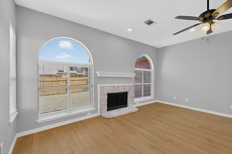 Building Photo - 7314 Gillon Dr