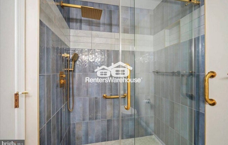 Building Photo - 10264 Redtail Ct