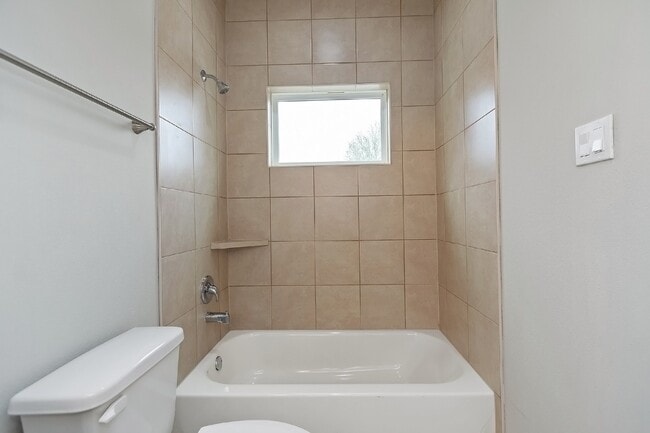 Building Photo - 1043 Marcolin St