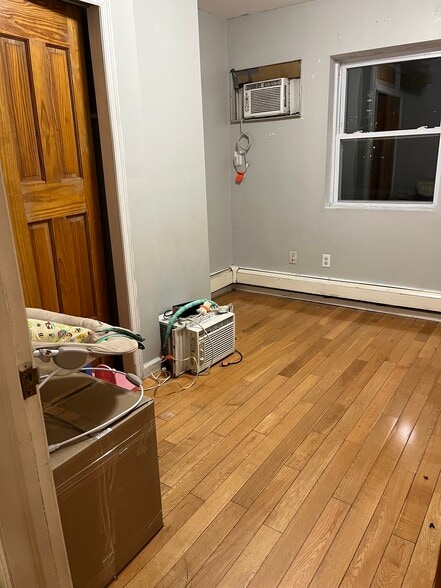 Building Photo - 2732 12th St