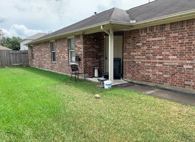 Building Photo - 4714 Garden Meadow Dr