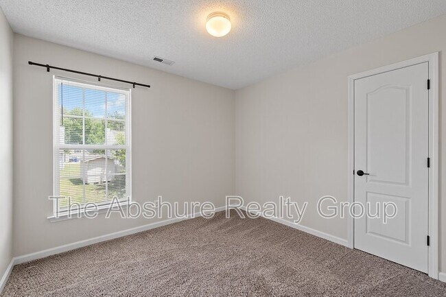 Building Photo - 5216 Carriage Pine Dr