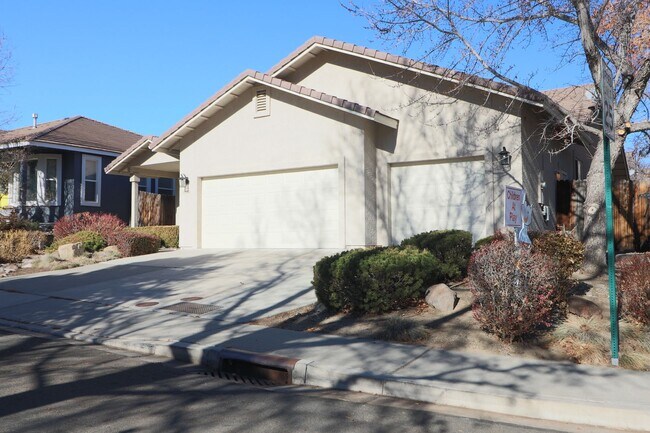 Building Photo - 8701 White Fir St