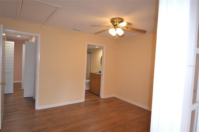 Building Photo - 40 Gretchen Ct