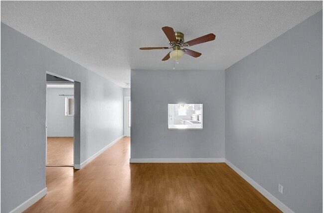 Building Photo - 2115 NE 42nd Ct