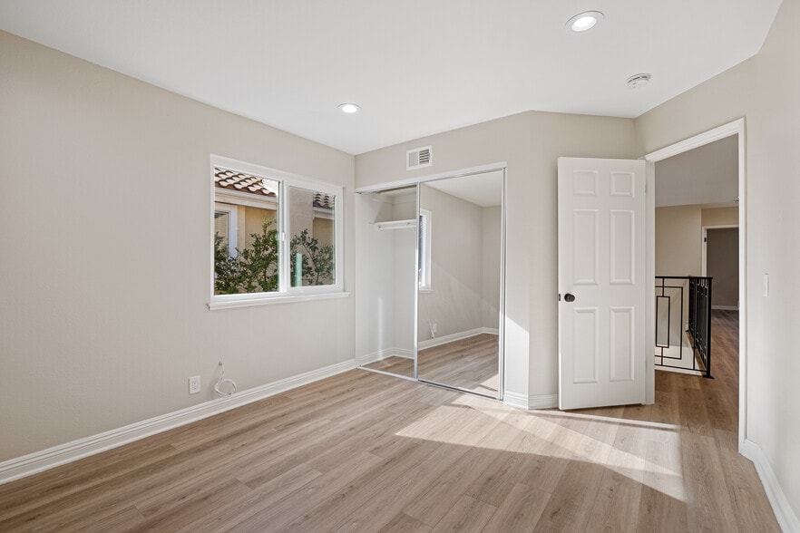 Building Photo - 24675 Vista Cerritos