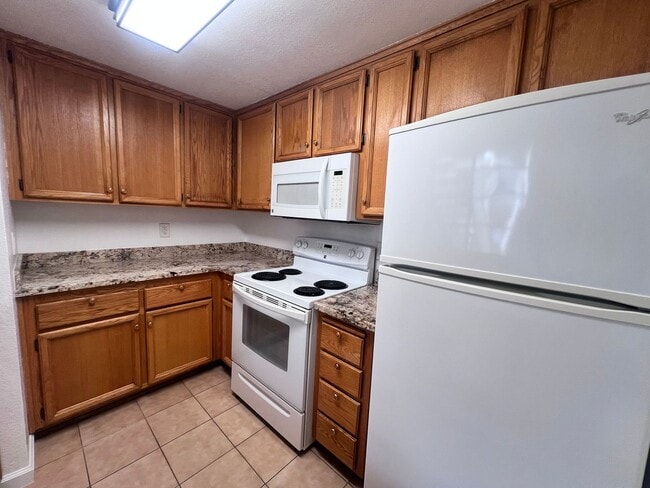 Building Photo - STUNNING 1BD/1BA TOWNHOUSE IN FREMONT CA!!!!