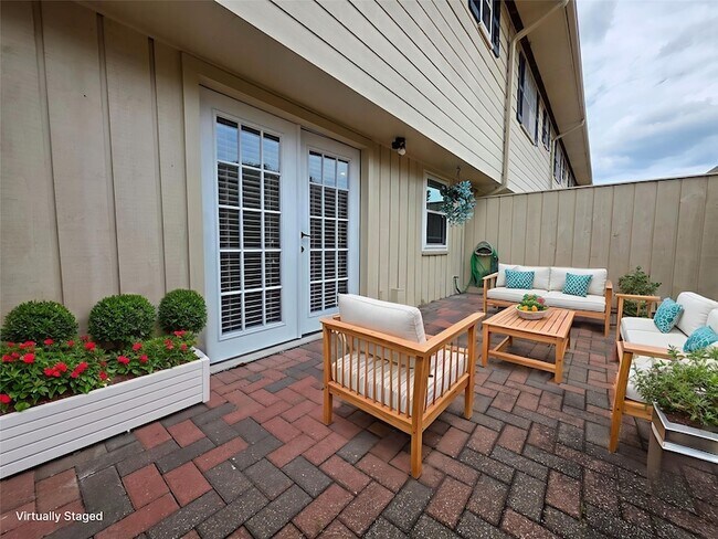 Building Photo - 6469 Burgoyne Dr.