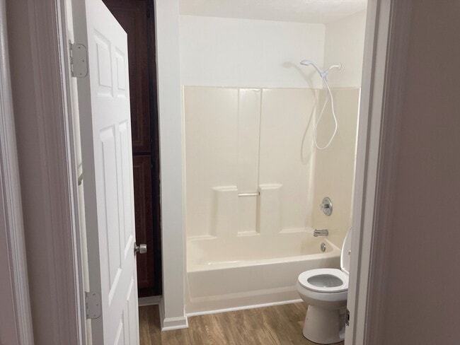 Building Photo - 1304 17th Ave