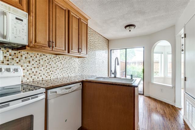 Building Photo - 14151 Montfort Dr