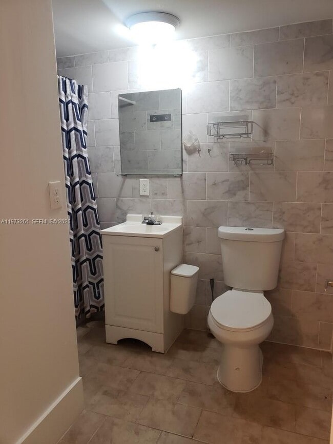 Building Photo - 4124 SW 61st Ave