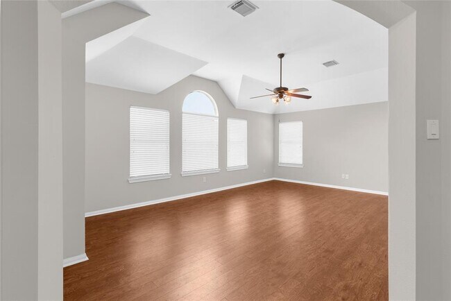 Building Photo - 20911 Lonely Star Ln