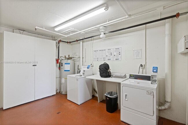 Building Photo - 365 Brighton I