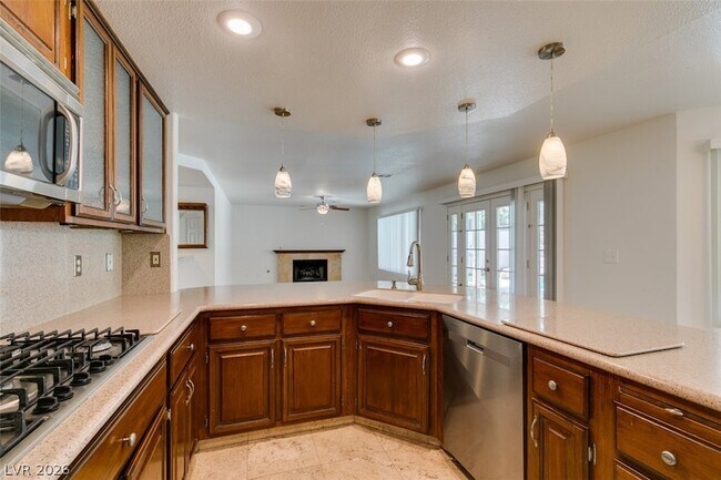Building Photo - 8224 Tivoli Cove Dr