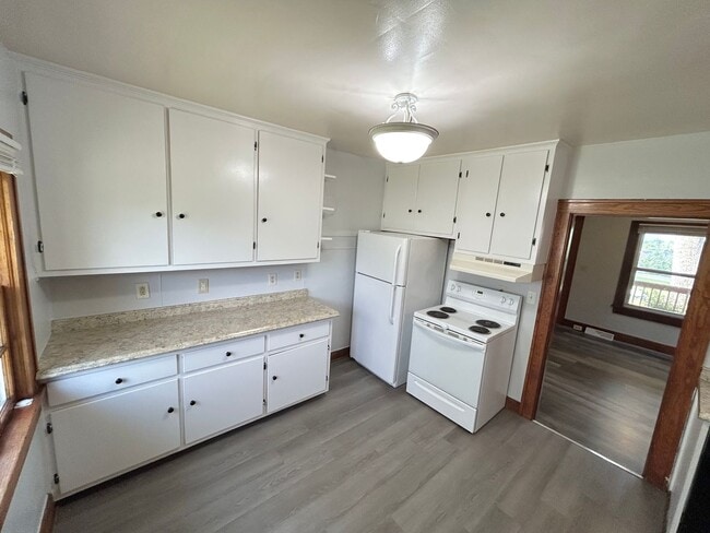 Building Photo - Charming home in Blacksburg