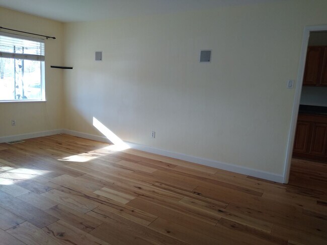 Building Photo - University Hills  Adorable 2 Bed 1 Bath Home with HUGE Fenced Yard, Central Air/Heat, Garage and ...