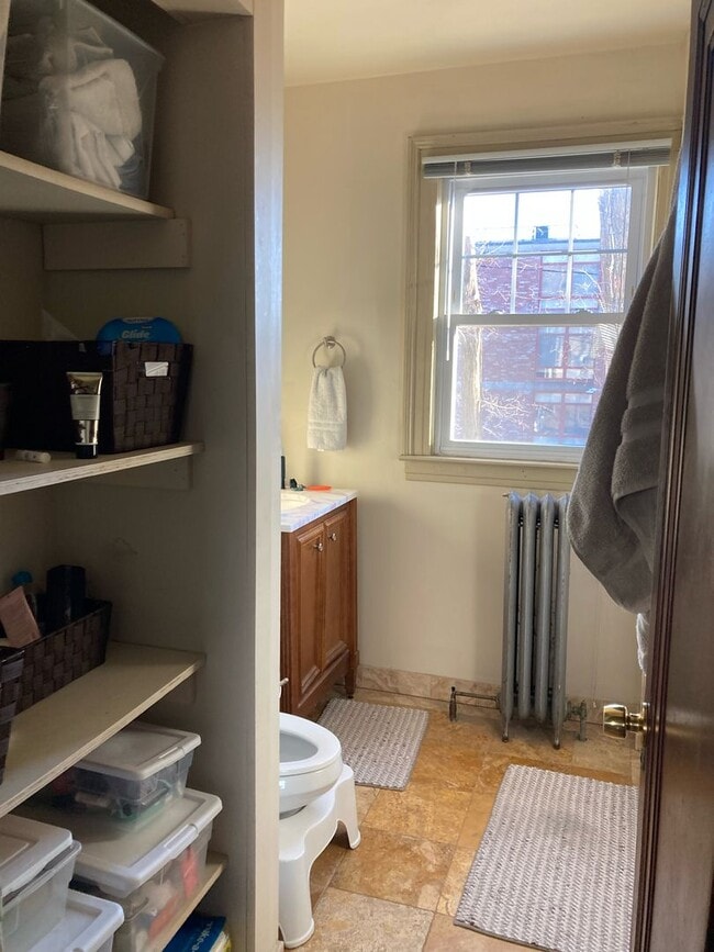 Building Photo - Mansfield Heights | 313-315 Mansfield