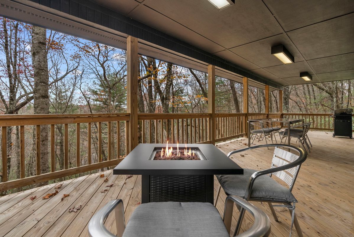 Building Photo - 26 One Blf Ln