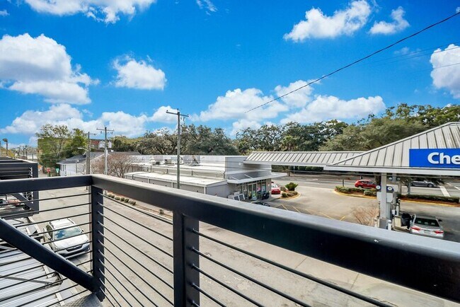 Building Photo - 2514 Abercorn St