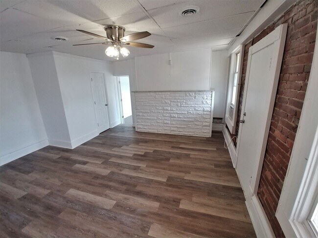 Building Photo - 79 Beltzhoover Ave