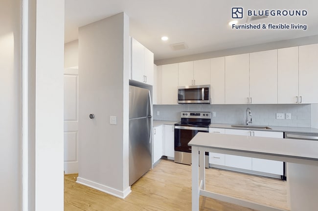 Building Photo - 2 E Joppa Rd