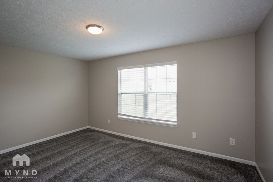 Building Photo - 6822 Bluestem Ct