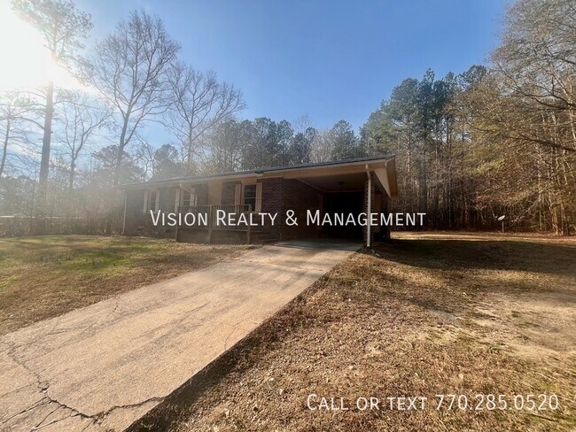 Building Photo - 27 Monroe Rd