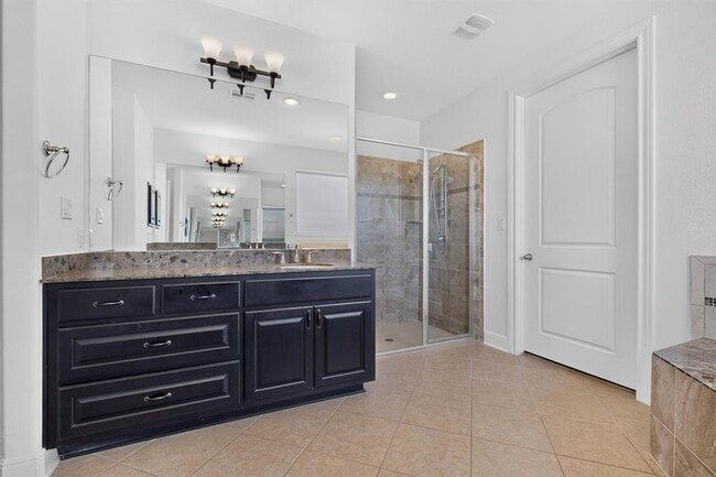 Building Photo - 3904 Piana Pl